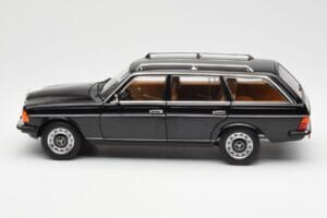 Mercedes 200 T S123 Črn Norev 1:18 183735 Kovina – slika 4 od 8