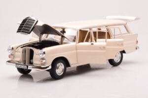 Mercedes 200 Universal W110 Kremna Norev 1:18 183709 Kovina – slika 2 od 8