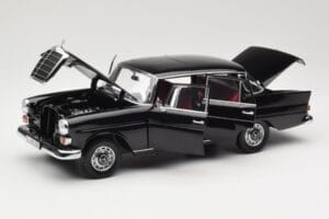 Mercedes 200 W110 Črn Norev 1:18 183574 Kovina – slika 2 od 8