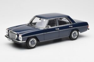 Mercedes 200 W114 Midnight Moder Dealer Edition Norev 1:18 B66040694 Kovina