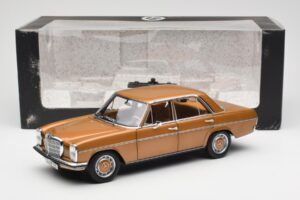 Mercedes 200 W115 Bycane Zlat Dealer Edition Norev 1:18 B66040665 Kovina – slika 8 od 8