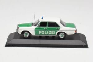 Mercedes 200 W115 Policija Minichamps 1:43 400034090 Kovina