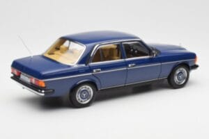 Mercedes 200 W123 Surf Moder Norev 1:18 183710 Kovina – slika 3 od 8