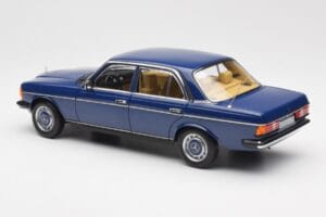 Mercedes 200 W123 Surf Moder Norev 1:18 183710 Kovina – slika 7 od 8