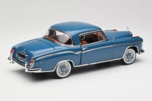 Mercedes 220 SE W128 Modra Sun Star 1:18 3561 Kovina – slika 3 od 8