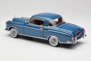 Mercedes 220 SE W128 Modra Sun Star 1:18 3561 Kovina – slika 7 od 8