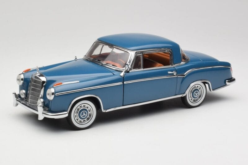 Mercedes 220 SE W128 Modra Sun Star 1:18 3561 Kovina