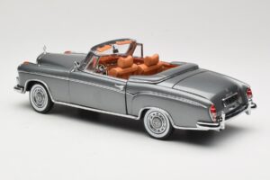 Mercedes 220 SE W128 Kabriolet Grey Metallic Sun Star 1:18 3352-M1 Kovina – slika 7 od 8