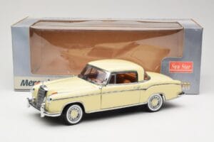 Mercedes 220 SE W128 Coupe Bež Sun Star 1:18 3562 Kovina – slika 8 od 8