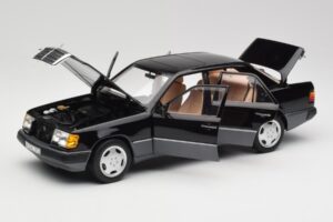Mercedes 230E W124 AMG Wheels Črn Omejena Serija Norev 1:18 183950 Kovina – slika 2 od 12