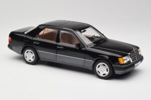 Mercedes 230E W124 AMG Wheels Črn Omejena Serija Norev 1:18 183950 Kovina – slika 6 od 12