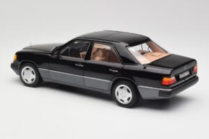 Mercedes 230E W124 AMG Wheels Črn Omejena Serija Norev 1:18 183950 Kovina – slika 7 od 12