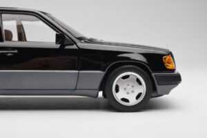 Mercedes 230E W124 AMG Wheels Črn Omejena Serija Norev 1:18 183950 Kovina – slika 8 od 12