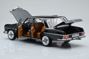 Mercedes 280 SE W108 Zelen Norev 1:18 183935 Kovina – slika 5 od 8