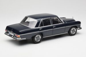 Mercedes 280 SE W108 Midnight Modra Norev 1:18 B66040597 Kovina – slika 3 od 8