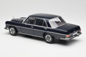Mercedes 280 SE W108 Midnight Modra Norev 1:18 B66040597 Kovina – slika 7 od 8