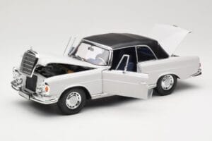 Mercedes 280 SE W111 Kabriolet Svetlo Siv Norev 1:18 183530 Kovina – slika 2 od 8