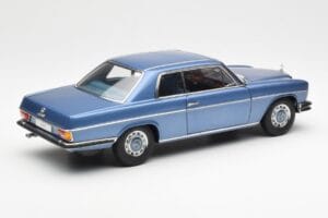 Mercedes 280C/8 W114 Coupe Modra Metallic AUTOart 1:18 76187 Kovina – slika 3 od 8
