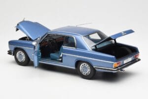 Mercedes 280C/8 W114 Coupe Modra Metallic AUTOart 1:18 76187 Kovina – slika 5 od 8