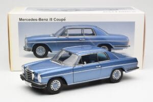 Mercedes 280C/8 W114 Coupe Modra Metallic AUTOart 1:18 76187 Kovina – slika 8 od 8
