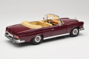 Mercedes 280SE W108 Bordeaux Rdeč Maisto 1:18 31811 Kovina – slika 3 od 8
