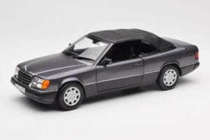 Mercedes 300 CE-24 W124 Kabriolet Vijolična Metallic Norev 1:18 183567 Kovina – slika 3 od 10
