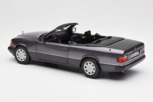 Mercedes 300 CE-24 W124 Kabriolet Vijolična Metallic Norev 1:18 183567 Kovina – slika 9 od 10