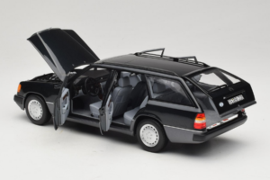 Mercedes 300 D W124 Karavan Črn Norev 1:18 183960 Kovina – slika 5 od 8