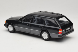 Mercedes 300 D W124 Karavan Črn Norev 1:18 183960 Kovina – slika 7 od 8