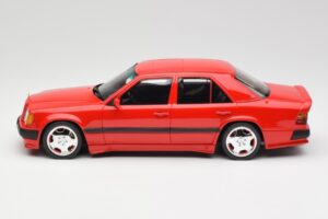 Mercedes 300E W124 6.0 AMG Signal Rdeč Otto 1:18 OT1104 Smola – slika 3 od 6