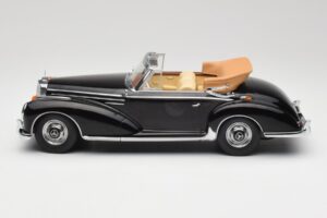 Mercedes 300 SC W188 Kabriolet Črn KK-Scale 1:18 KKDC180941 Kovina – slika 3 od 6