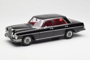 Mercedes 300 SEL 6.3 W109 Črn AUTOart 1:18 76140 Kovina