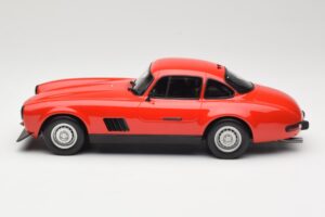 Mercedes 300 SL AMG Rdeča Otto 1:18 OT311 Smola – slika 3 od 6