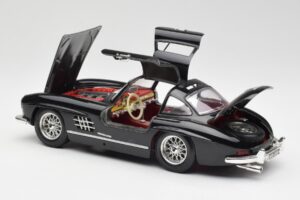 Mercedes 300 SL W198 Črn Bburago 1:18 35791 Kovina – slika 5 od 8