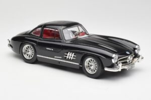 Mercedes 300 SL W198 Črn Bburago 1:18 35791 Kovina – slika 6 od 8