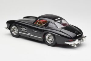 Mercedes 300 SL W198 Črn Bburago 1:18 35791 Kovina – slika 7 od 8