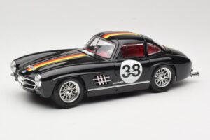 Mercedes 300 SL #38 1954 Bburago 1:18 3015-M1 Kovina