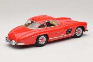 Mercedes 300 SL Gullwing Rdeč Minichamps 1:18 180039001 Kovina – slika 3 od 8