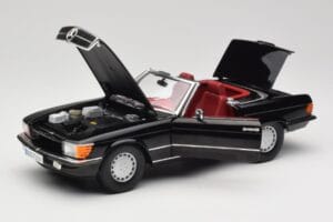 Mercedes 300 SL R107 Črn Norev 1:18 183511 Kovina – slika 2 od 8