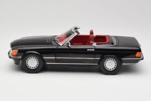 Mercedes 300 SL R107 Črn Norev 1:18 183511 Kovina – slika 4 od 8
