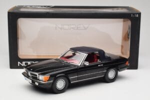 Mercedes 300 SL R107 Črn Norev 1:18 183511 Kovina – slika 8 od 8