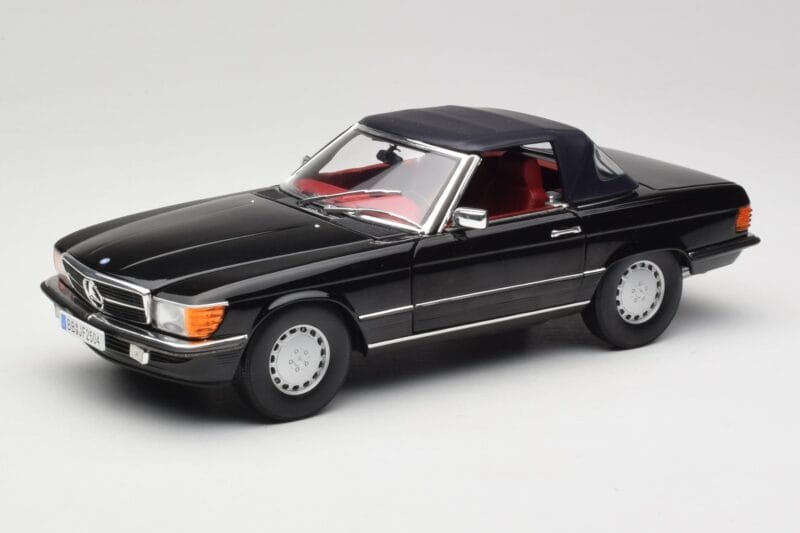 Mercedes 300 SL R107 Črn Norev 1:18 183511 Kovina