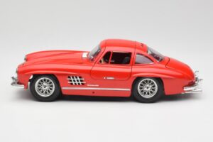 Mercedes 300 SL Rdeč Bburago 1:18 3015 Kovina – slika 4 od 8