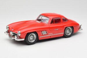 Mercedes 300 SL Rdeč Bburago 1:18 3015 Kovina