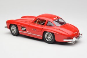 Mercedes 300 SL Rdeč Bburago 1:18 3015 Kovina – slika 7 od 8