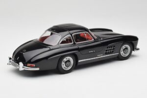 Mercedes 300 SL W198 Črn Minichamps 1:18 180039004 Kovina – slika 3 od 8