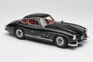 Mercedes 300 SL W198 Črn Minichamps 1:18 180039004 Kovina – slika 6 od 8