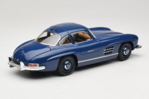 Mercedes 300 SL W198 Modra Norev 1:18 183852 Kovina – slika 3 od 8
