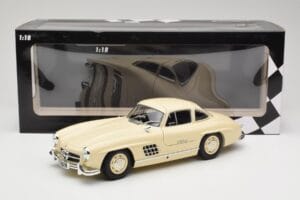 Mercedes 300 SL W198 Krem Minichamps 1:18 110037212 Kovina – slika 8 od 8