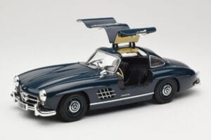 Mercedes 300 SL W198 Gullwing Temno Modra Minichamps 1:18 110037216 Kovina – slika 2 od 8